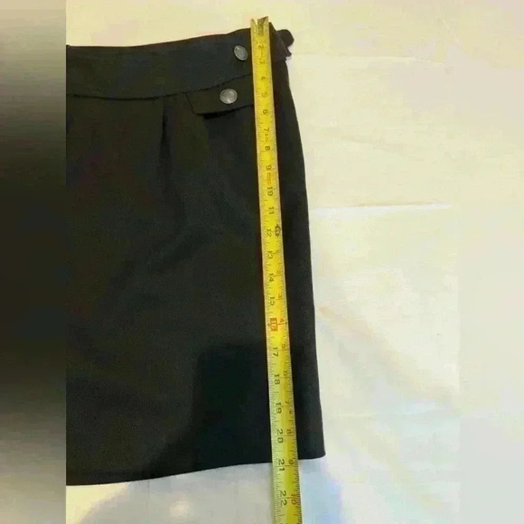 Banana Republic Lined Skirt with Gold accent Buttons (Size 4) - Picture 14 of 15